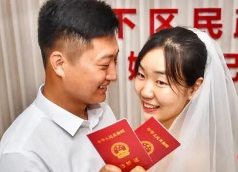 哪个医院做试管婴儿不用结婚证？不结婚做试管可以吗？